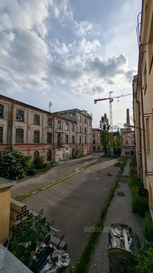 Biurowiec/Serwis Komputerowy