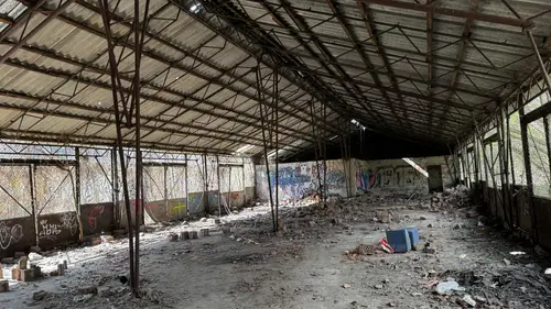 Brama pałacowa z piekarnią i stajnią - zdjęcie 6/31