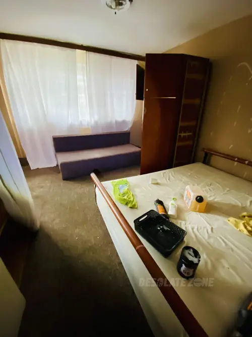 Opuszczony hotel - photo 2/15
