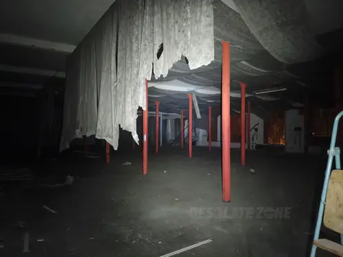 Opuszczony budynek wielofunkcyjny, Łódź