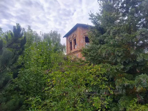 Niedokończona Willa i domek obok - photo 19/34