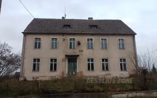 Opuszczona szkoła podstawowa - zdjęcie 2/2