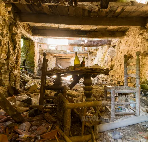 Abandoned village - zdjęcie 8/16