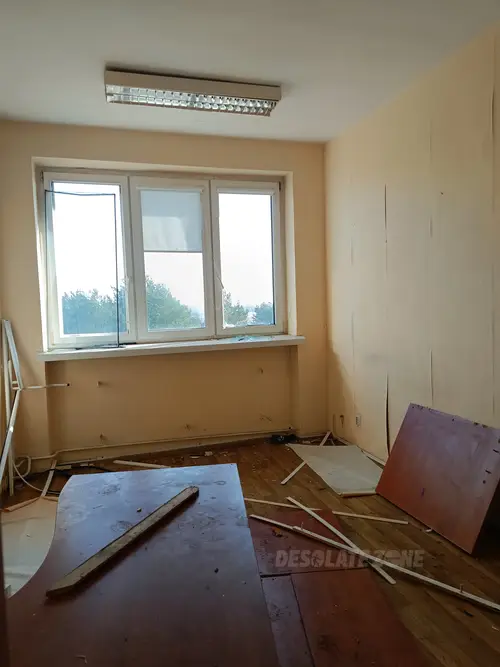 Opuszczone biuro - zdjęcie 1/21