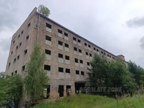Opuszczone budynki po dawnych koszarach wojskowych, Borne Sulinowo - photo 22/40