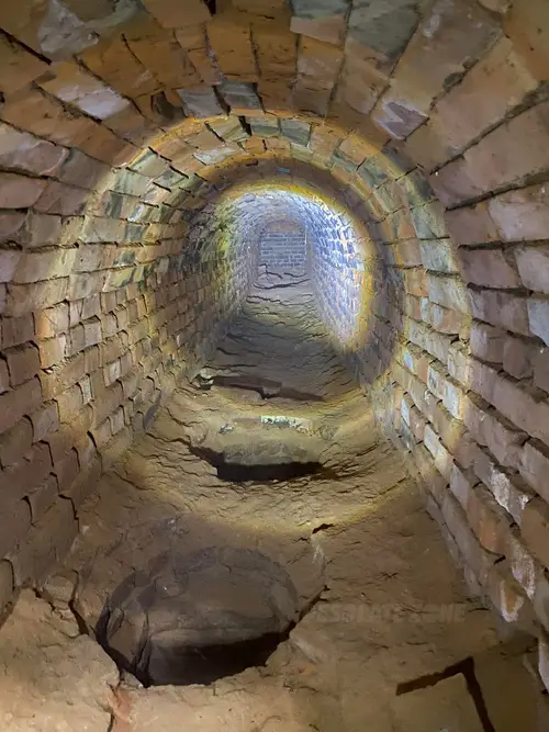 Opuszczona Cegielnia na Motyczu Szlacheckim - zdjęcie 1/5