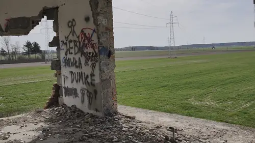 Opuszczony niedokończony dom