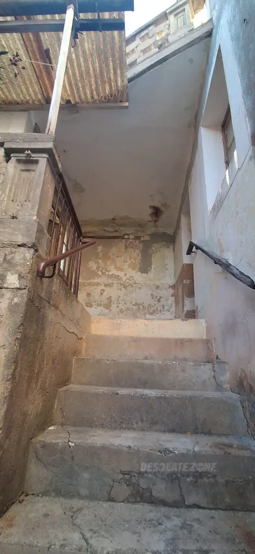 Opuszczony dom - zdjęcie 9/10