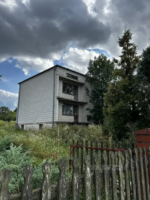 Opuszczony dom - zdjęcie 3/5