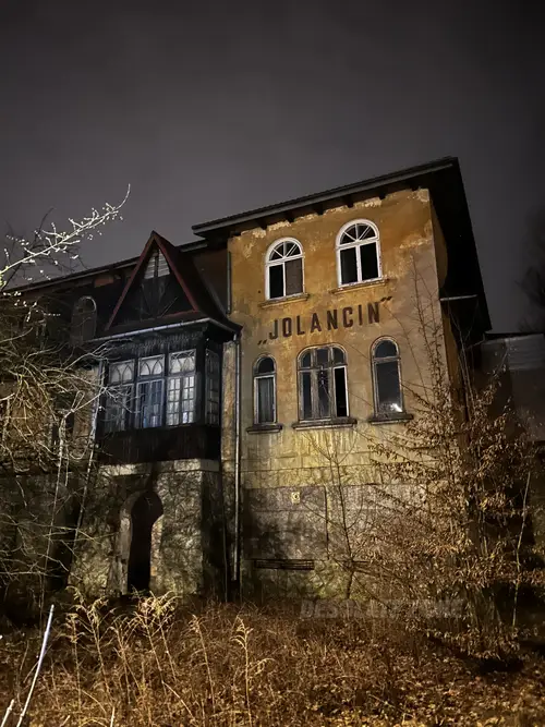 Opuszczona willa Jolancin - zdjęcie 1/11