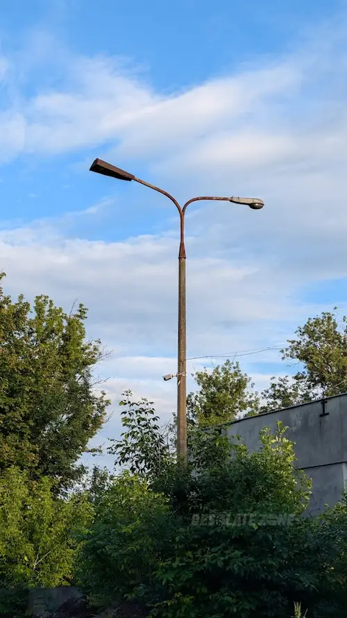 Szpitalna stołówka z kuchnią.
