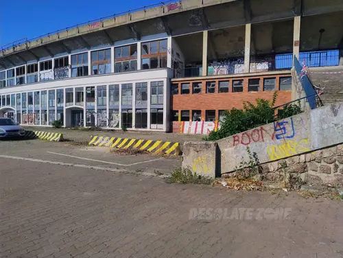 Opuszczony stadion - zdjęcie 17/18