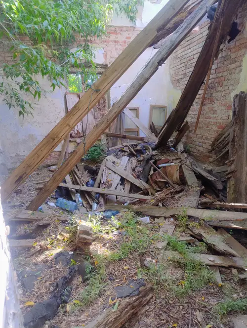 Ruina domu - photo 2/4
