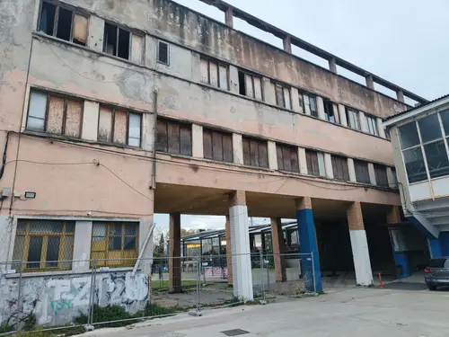 Opuszczone skrzydło hali sportowej Zadar - zdjęcie 3/4