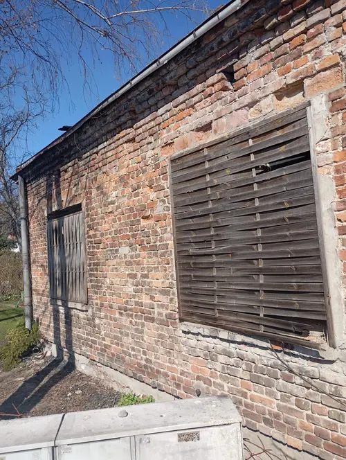 Ceglany dom zabity dechami - photo 2/2