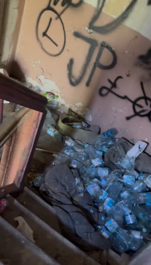 opuszczony dom - zdjęcie 2/5