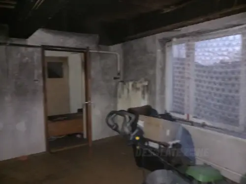 Opuszczony domek w dywitach - zdjęcie 15/21