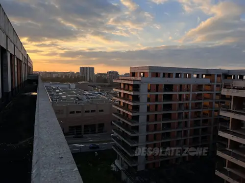 Opuszczone osiedle Central Garden - zdjęcie 15/26