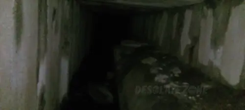 Opuszczone kanał ściekowy - zdjęcie 2/4