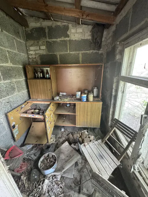 Opuszczone gospodarstwo - zdjęcie 11/27