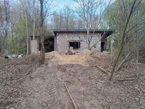 Opuszczone budynki - zdjęcie 1/3