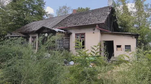Opuszczony dom z bronią - zdjęcie 54/69