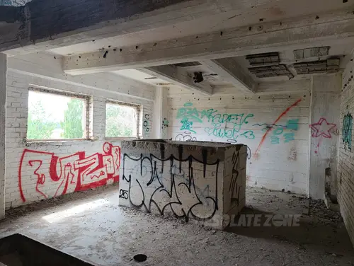 Opuszczone budynki po dawnych koszarach wojskowych, Borne Sulinowo - photo 29/40