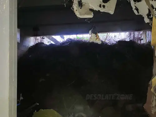 Opusczony budynek - zdjęcie 2/6