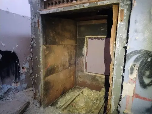 Opuszczony zakład - zdjęcie 9/19