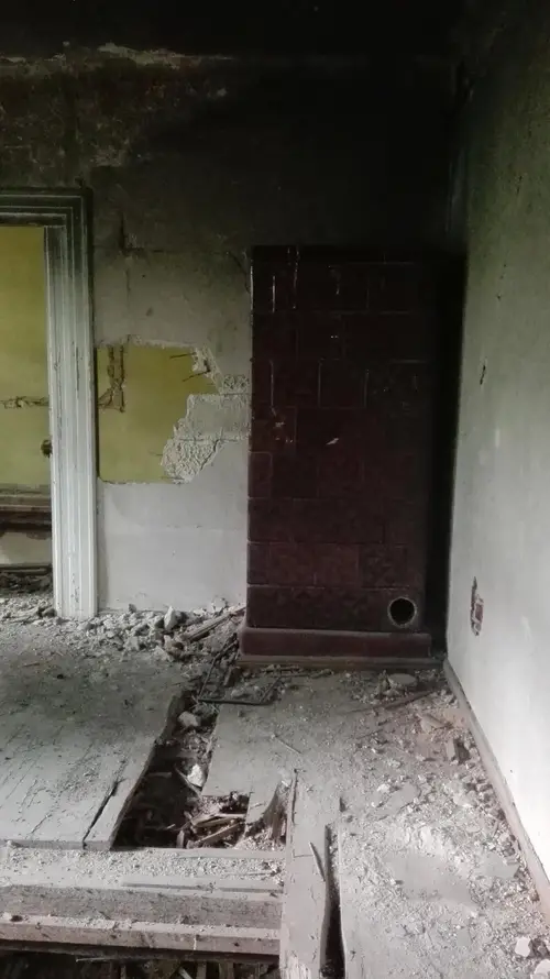 Opuszczona kamienica / dom. Przędzalniana 76/78. - zdjęcie 10/15