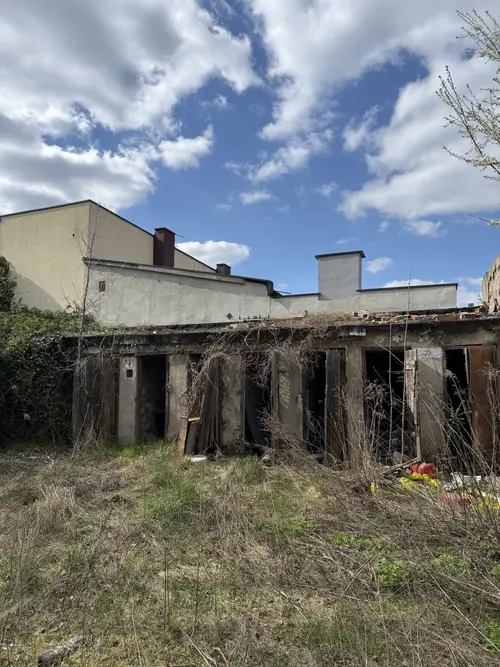 Opuszczona kamienica - zdjęcie 2/6