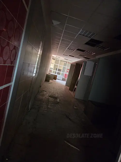 Opuszczony budynek wielofunkcyjny, Łódź - photo 2/19