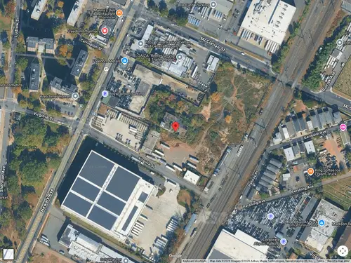 Opuszczona fabryka - zdjęcie 1/1 - Google Satellite