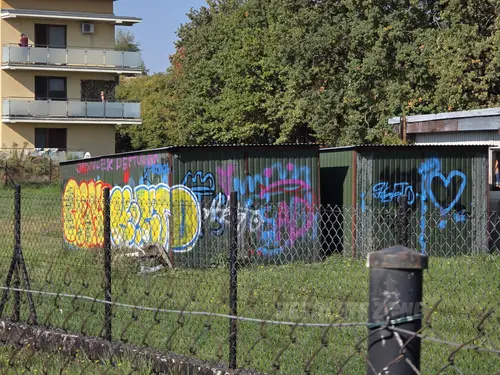 Opuszczone boisko piłkarskie