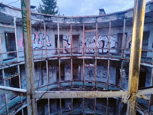 Opuszczony ośrodek wypoczynkowy miałkówek, Miałkówek