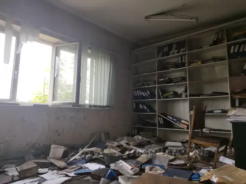 Pustostan po dawnej firmie budowlanej FachBud - zdjęcie 15/50