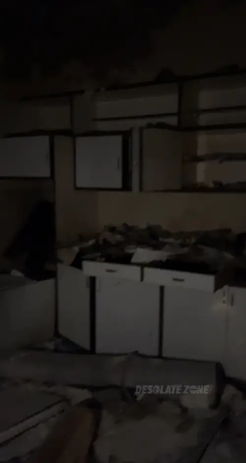 Dom obok warsztatu samochodowego - zdjęcie 7/24