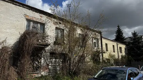 Opuszczona Kamienica - zdjęcie 2/9