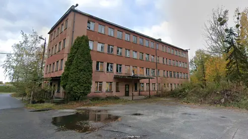 Opuszczony budynek biurowy