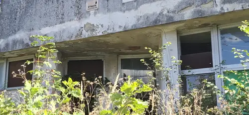 opuszczony hotel - zdjęcie 15/24