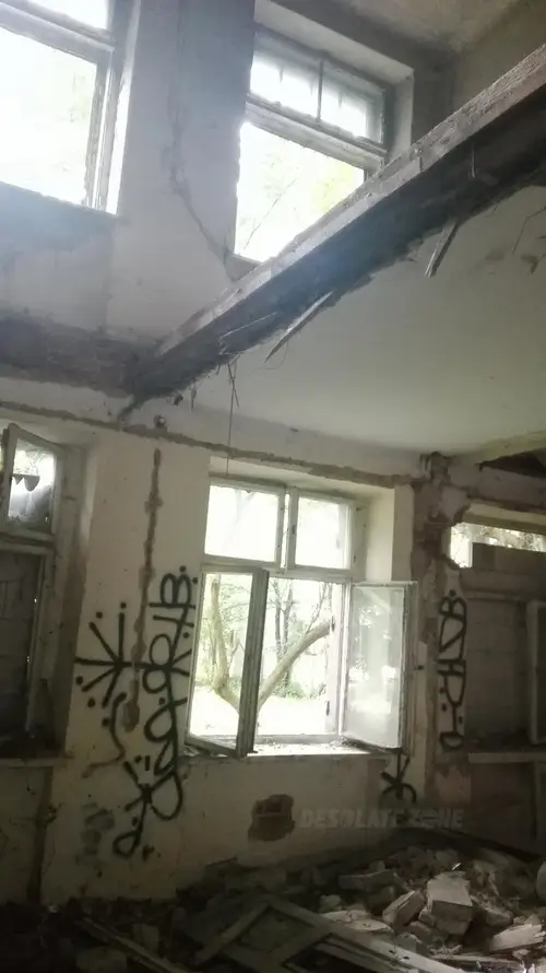 Opuszczona kamienica / dom. Przędzalniana 76/78. - zdjęcie 1/15