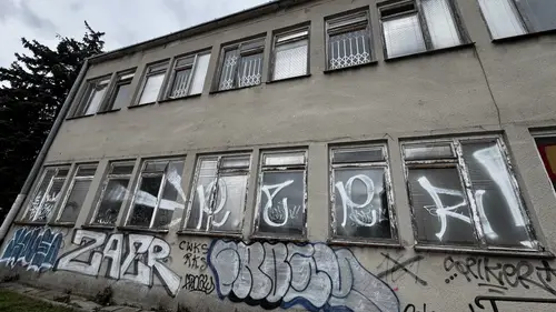 Opuszczona przychodnia rejonowa SZPZLO Warszawa-Ochota - photo 2/11