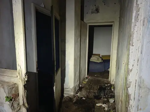 Opuszczony budynek Zadar - zdjęcie 8/9