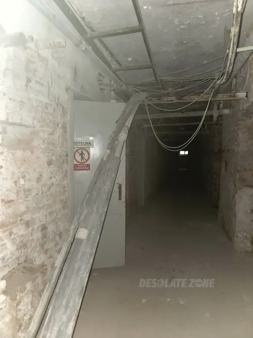 Opuszczony szpital - zdjęcie 11/12