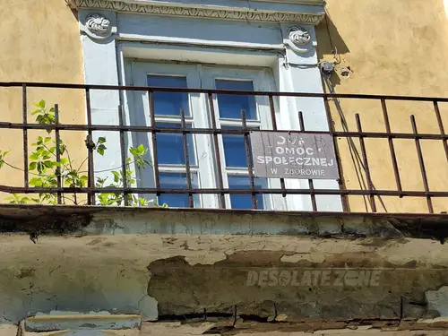 opuszczony pałac