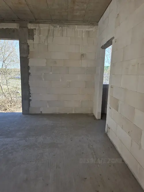 Niedokończony dom - zdjęcie 22/30