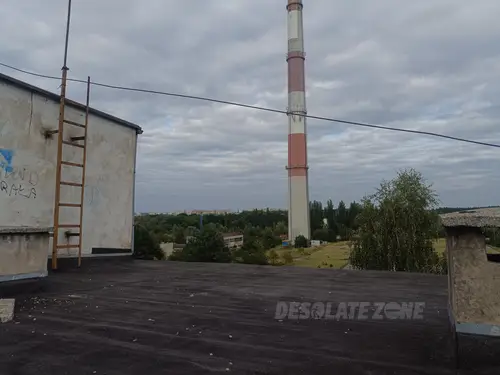 Termal -biurowiec/schron - zdjęcie 3/40