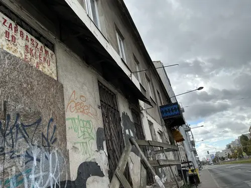 Opuszczona kamienica - zdjęcie 3/4