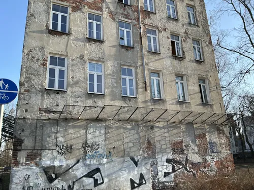 Opuszczona kamienica