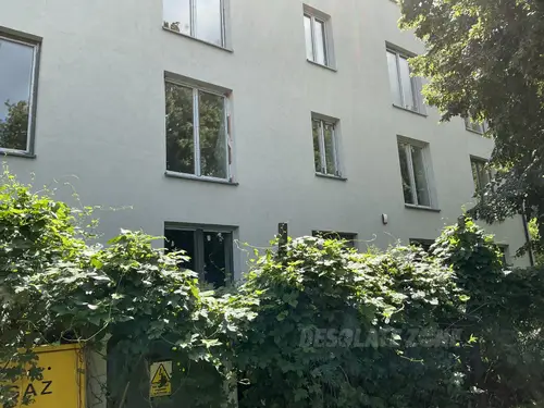 Opuszczony remont kamienicy - zdjęcie 3/4